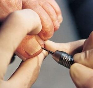CORSO NAILS PEDICURE E SEMIPERMANENTE PIEDI